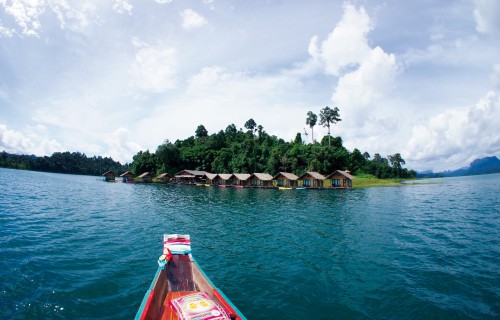 khao-sok-deluxe-rafthouse1