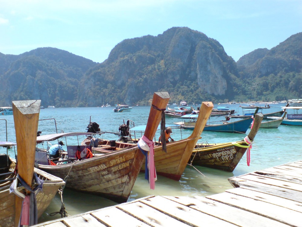 travel_agency_boat_scenery_screensaver_desktop_screen_savers-245398